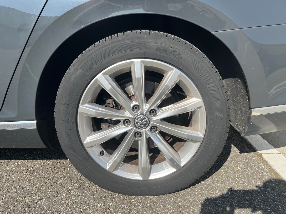 Volkswagen Passat Break SW 2.0 TDI 4Motion DSG6 190cv Finition Carat, attelage, Suivi Complet.