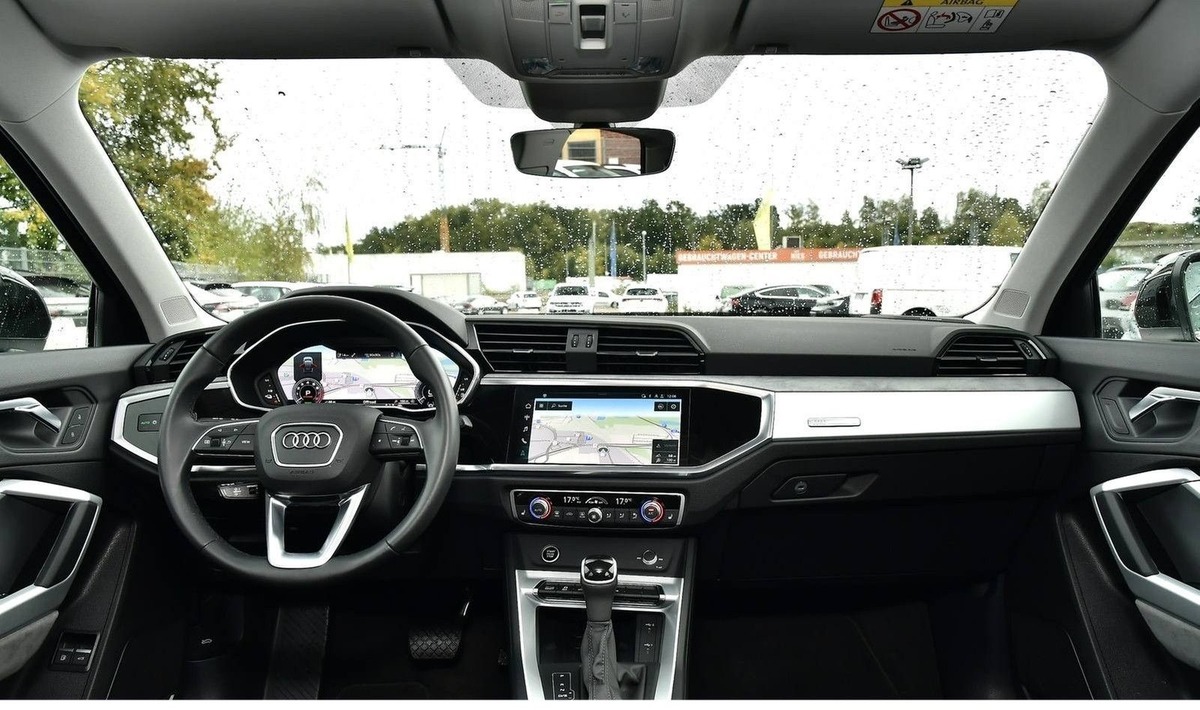 Audi Q3 Sportback II 45 TFSI e 245ch S line S tronic 6/Toit ouvrant/Bang&Olufsen/Clé confort