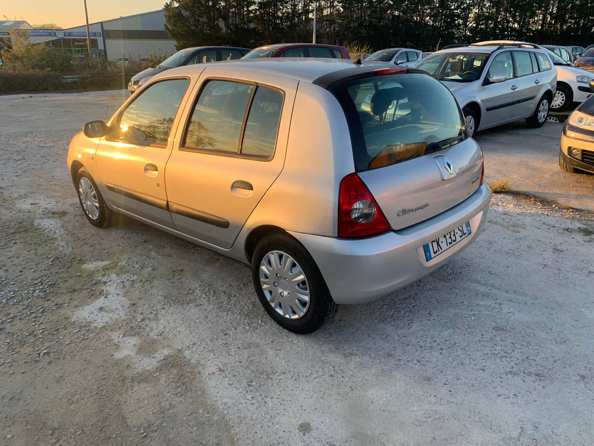 RENAULT Clio 1.5 dci - 65CH 202567KM