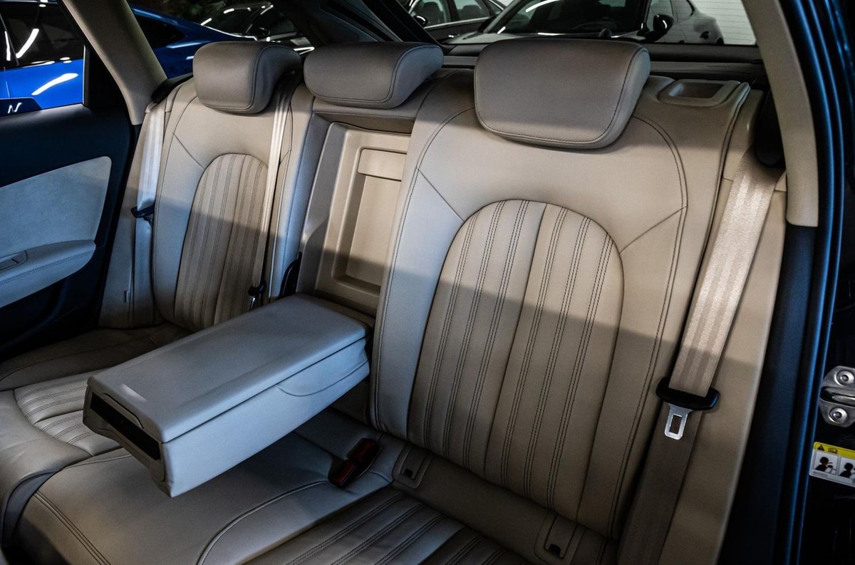 Audi A6 Allroad 3.0 V6 TDI 272ch Avus quattro S tronic 7 Bose Toit ouvrant Attelage