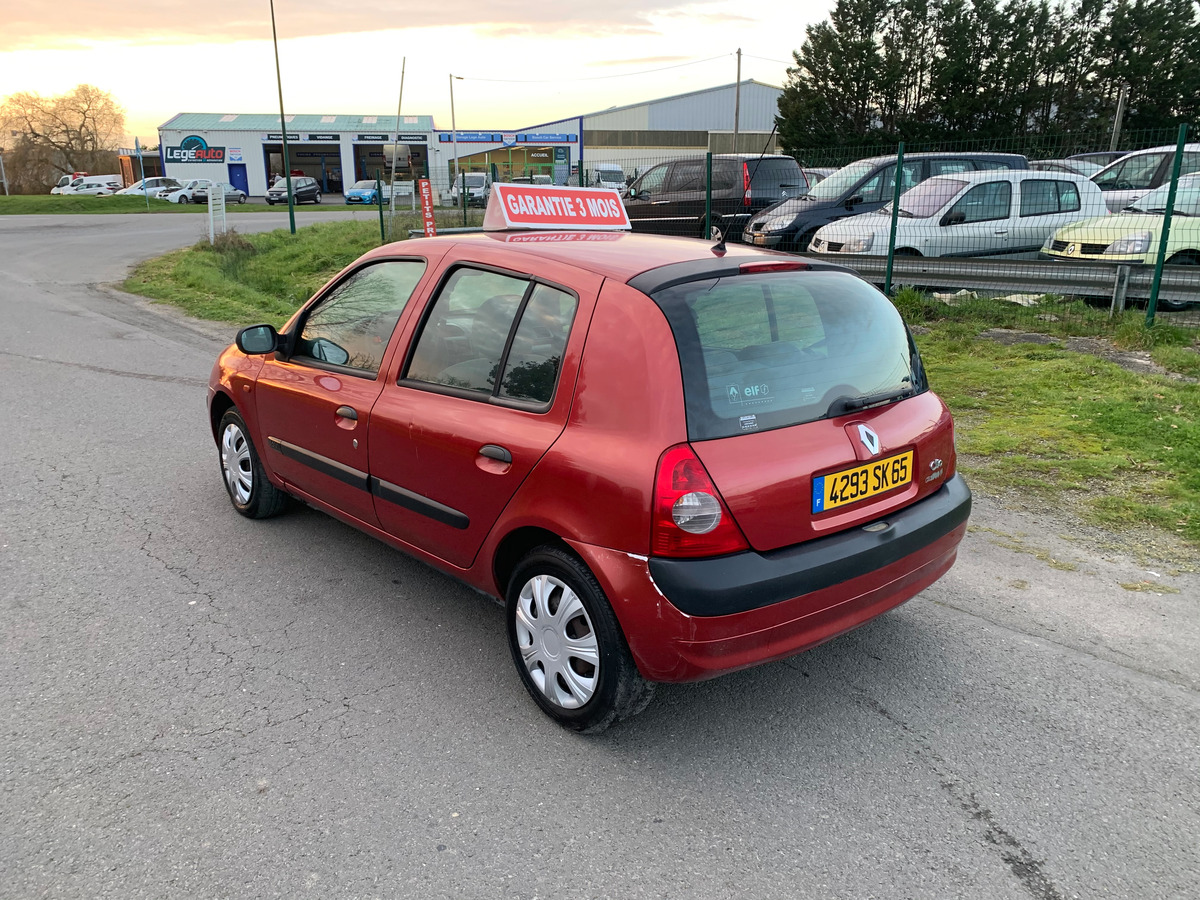 RENAULT Clio 1.2 16V 75CV 99637KM