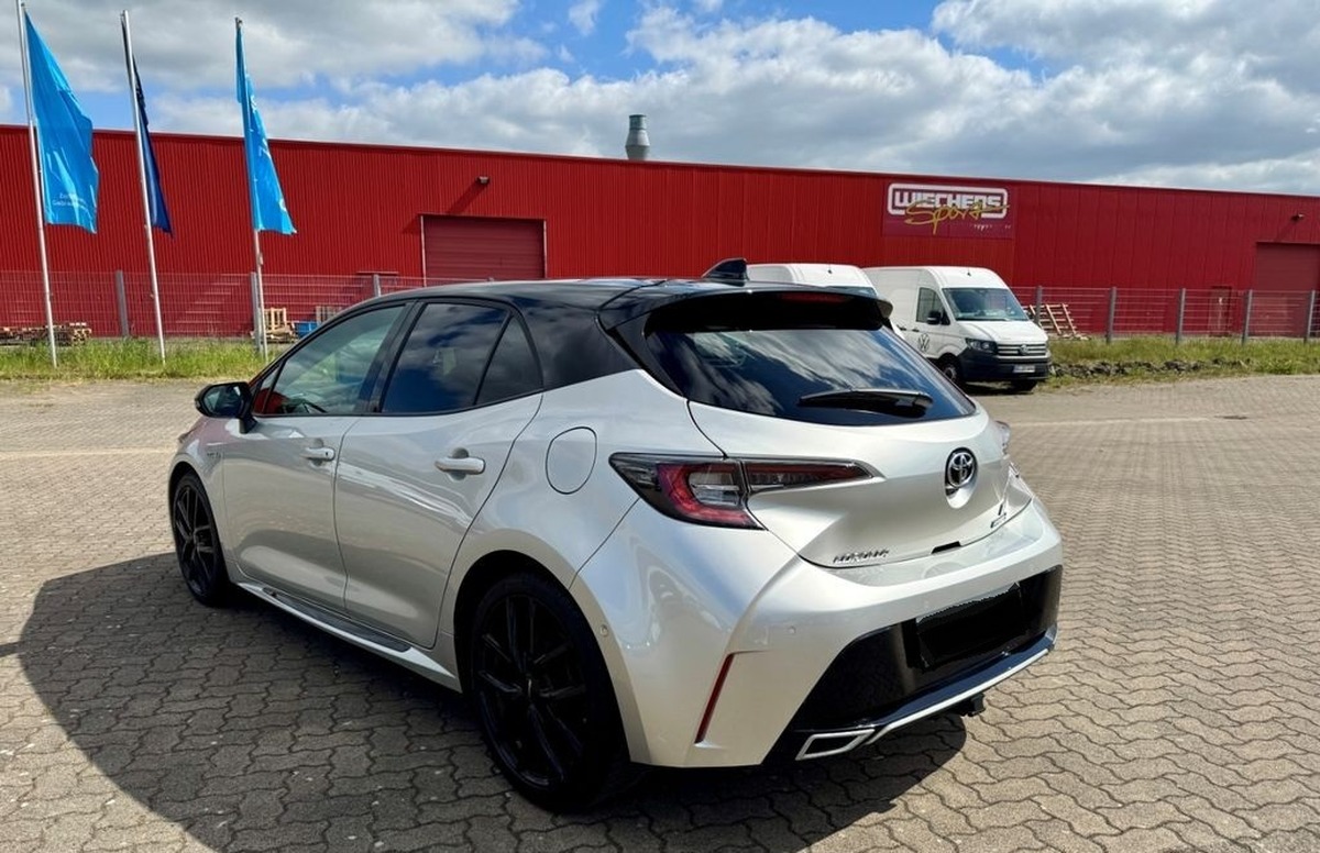 Toyota Corolla 2.0 1584ch Hybrid GR Sport AHK Navi JBL