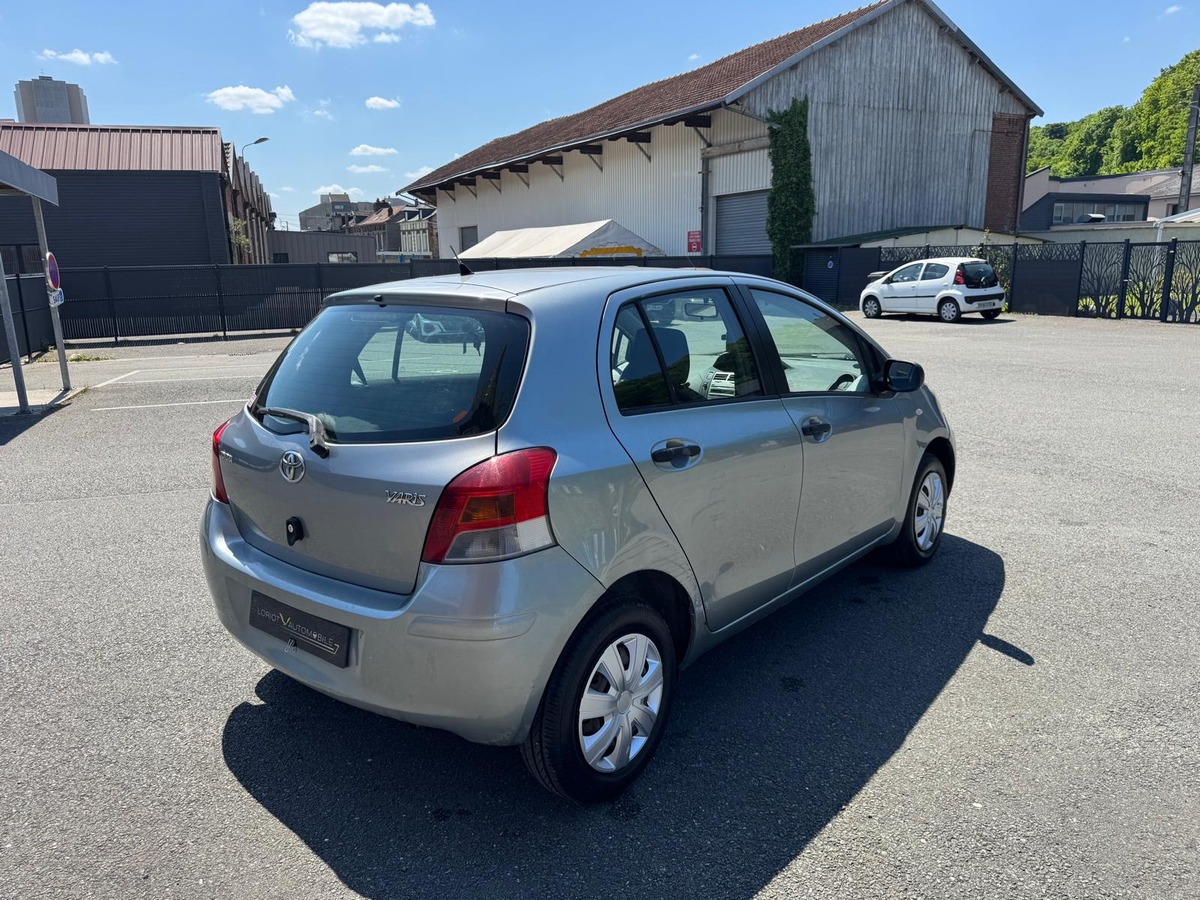 Toyota Yaris 2 France 5 portes 1.0 VVTi 68 cv