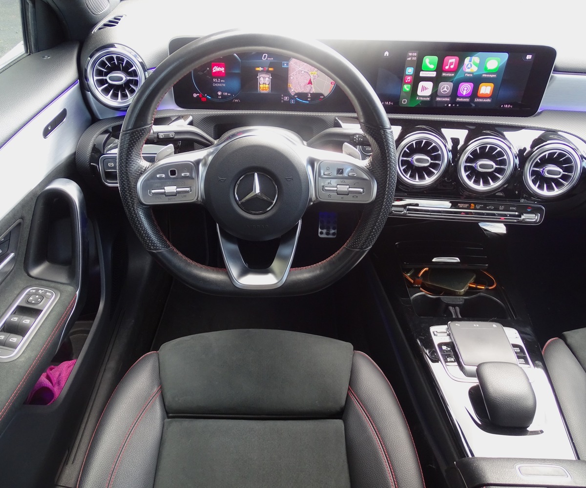 Mercedes-Benz Classe A 200d 150 Ch AMG Line 8G-DCT ( Pack Premium / Sièges chauffants / Sono Focal )