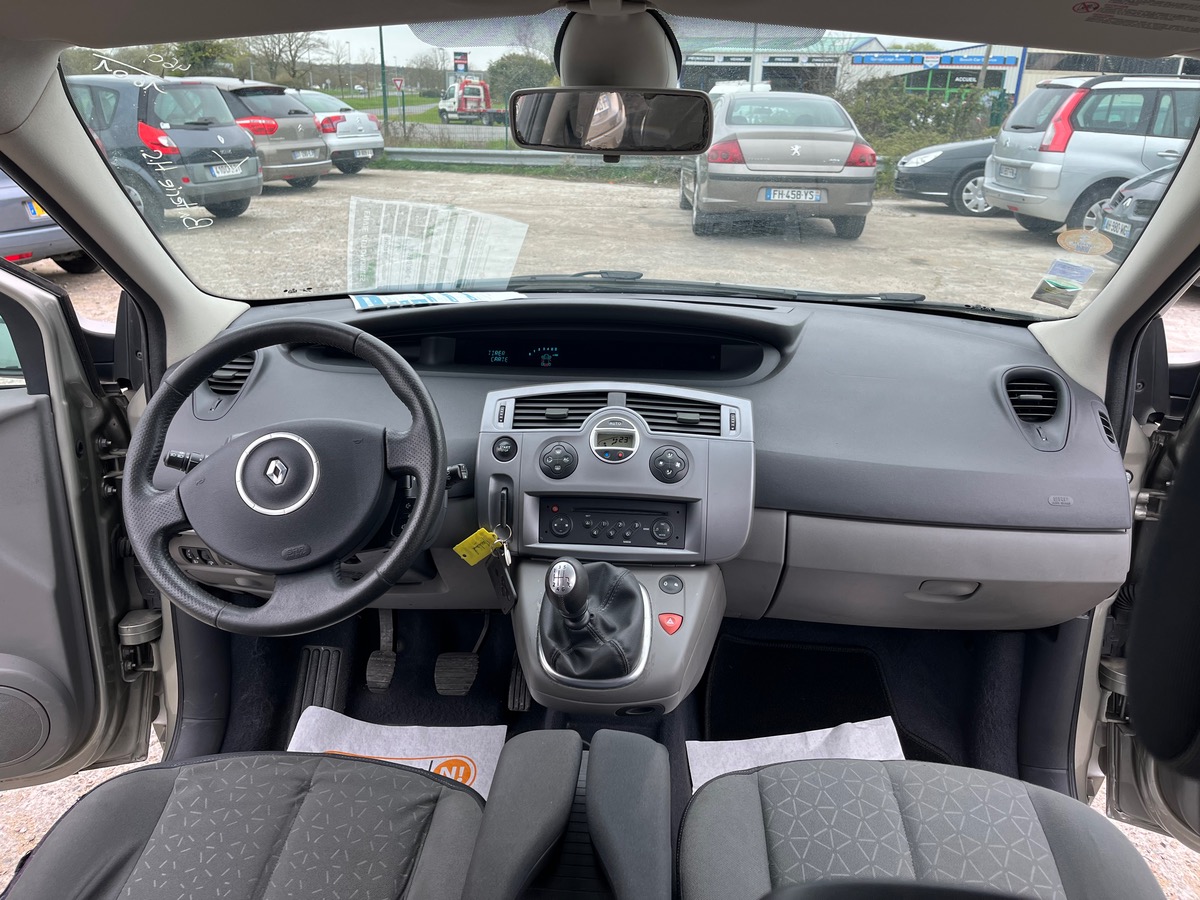 RENAULT Megane 1.9 dci 136809km