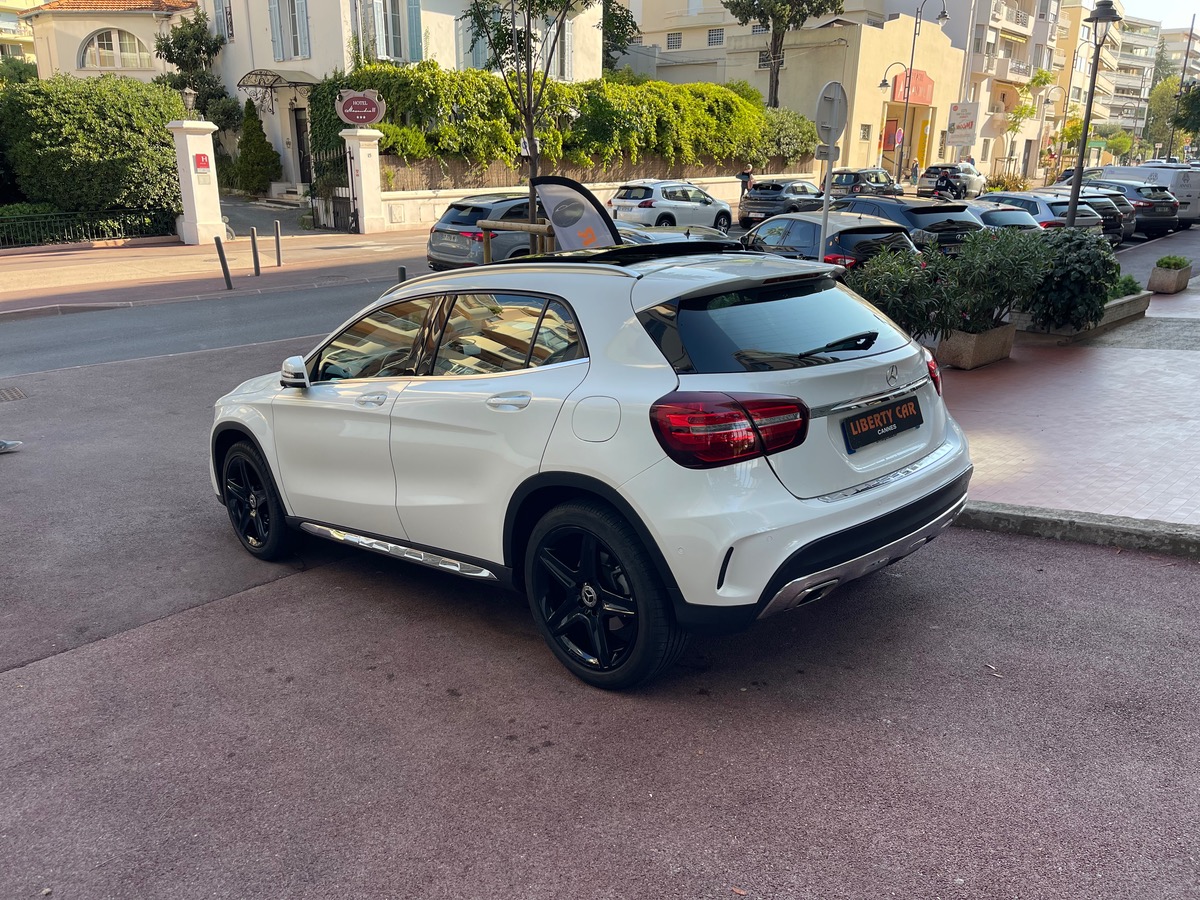 Mercedes Benz GLA 200 156 cv / Phase 2 / AMG / Toit Ouvrant / CarPlay / Jantes Noires