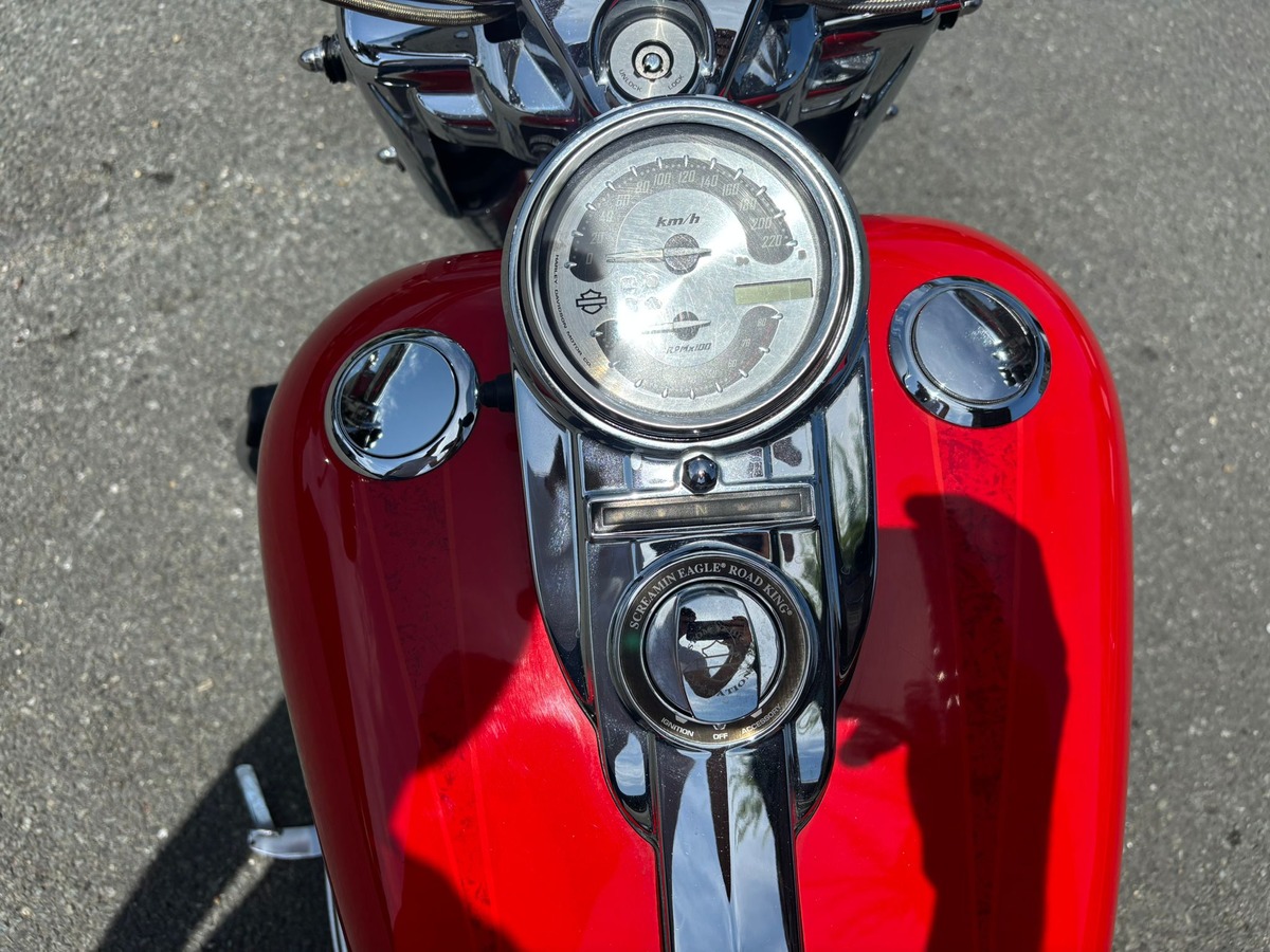 Moto Moto Harley-Davidson FLHRSE3 Screamin' Eagle Road King 2007
