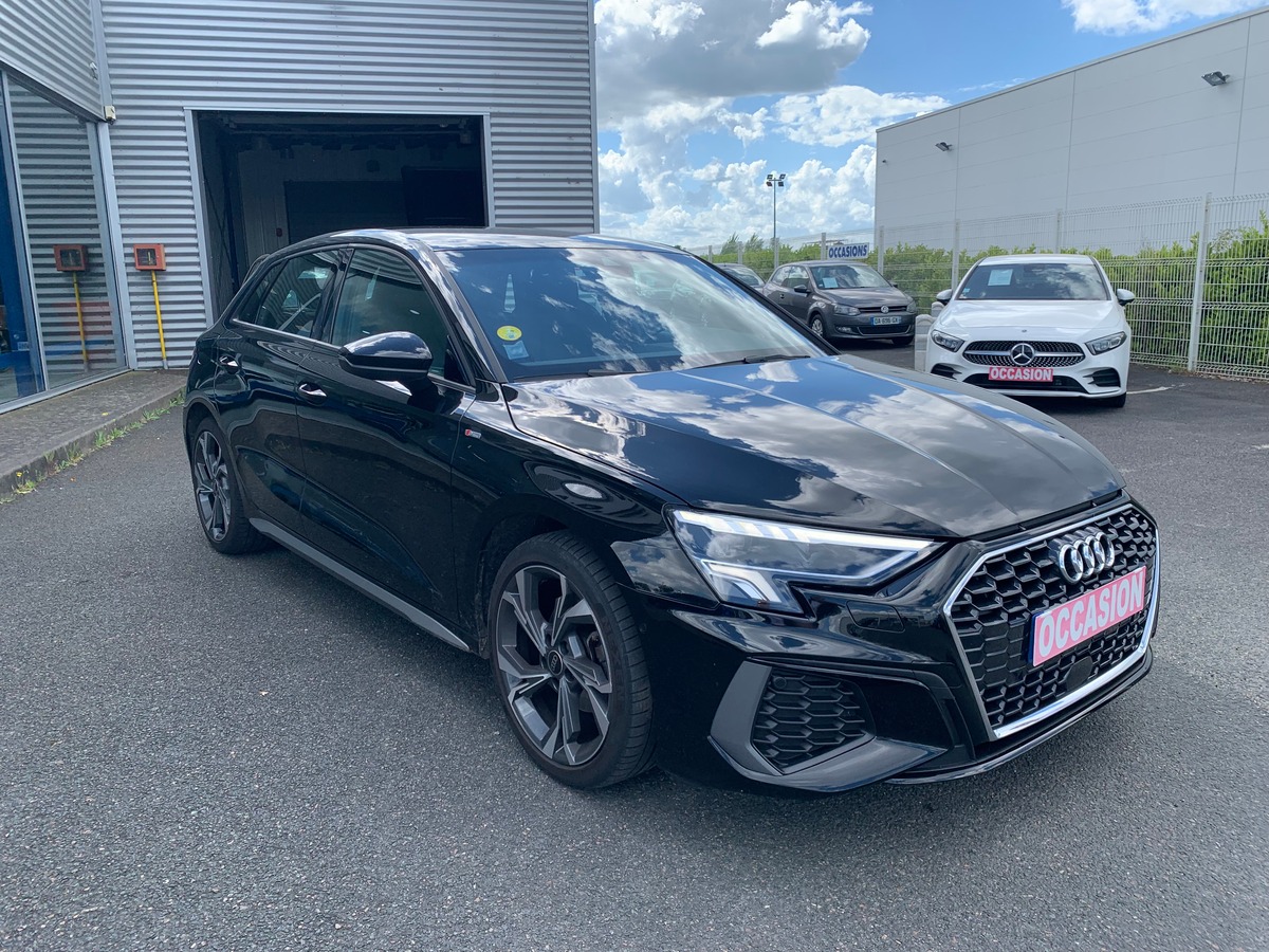 Audi A3 Sportback S-LINE