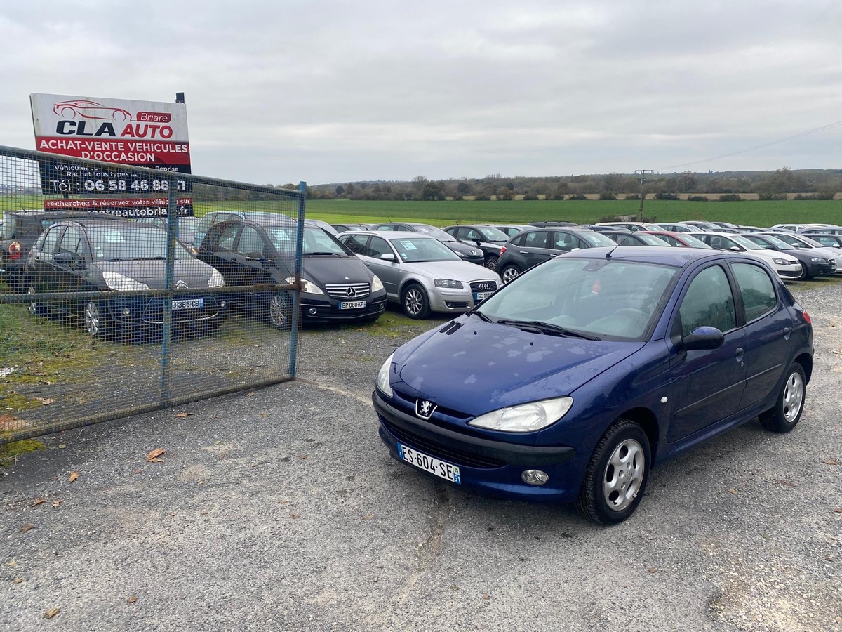 Peugeot 206 1.4i 75cv boîte automatique faible km 