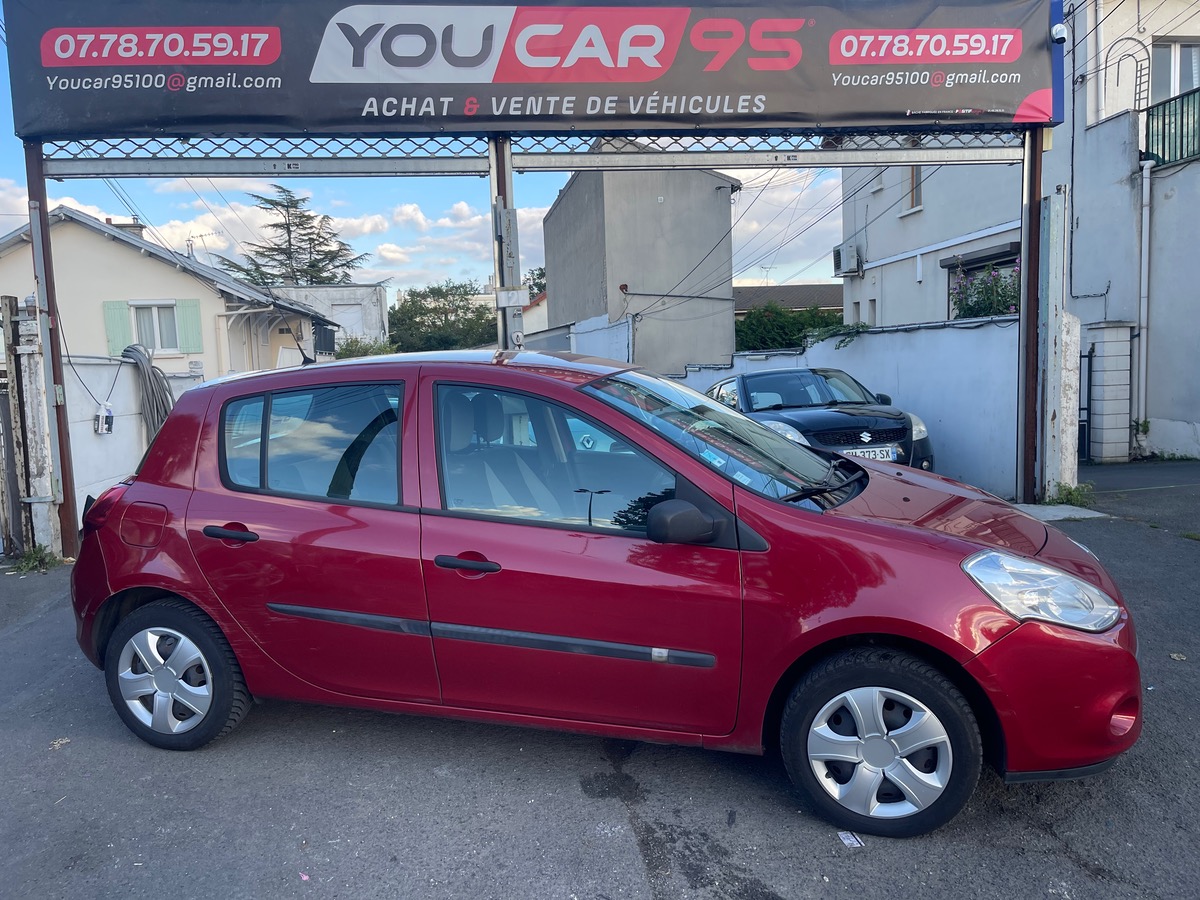 RENAULT Clio III 2009 100km Chaîne de distribution Payer en 4/10 F