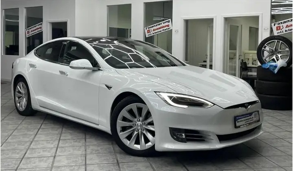 Tesla Model S 100D Dual Motor