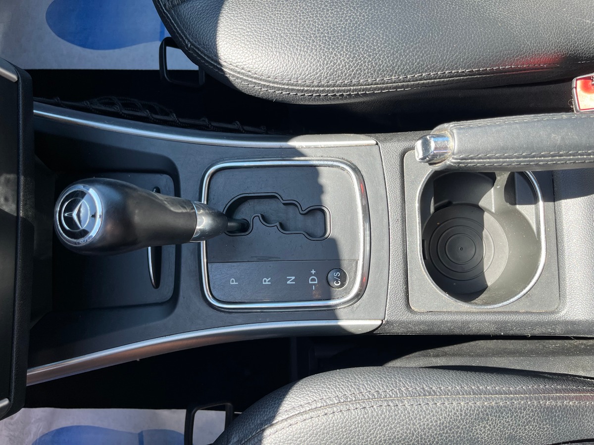 Mercedes-Benz Classe A A180 Phase 2 2.0 CDi CVT 110 CH Boîte automatique AVANTGARDE