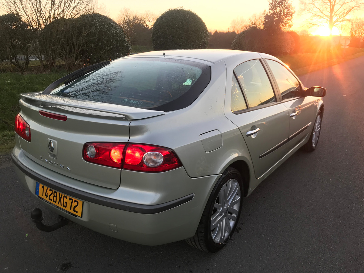 RENAULT Laguna 1.9 DCI 125CV 1ERE MAIN PRIVILEGE