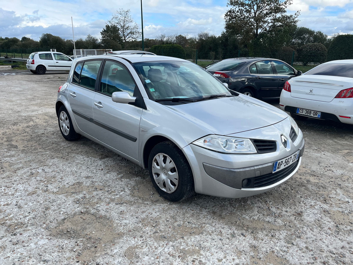 RENAULT Megane 1.9 dci 130CH 148835km