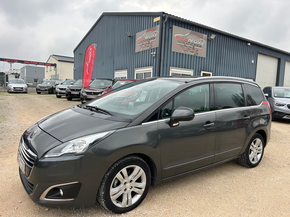 Peugeot 5008 2.0 HDI 150CH / ALLURE / 1er Main / 7 Places /