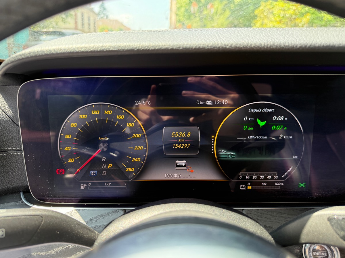 Mercedes-Benz Classe E V (2) 2.0 300 DE AVANTGARDE LINE 9G-TRONIC