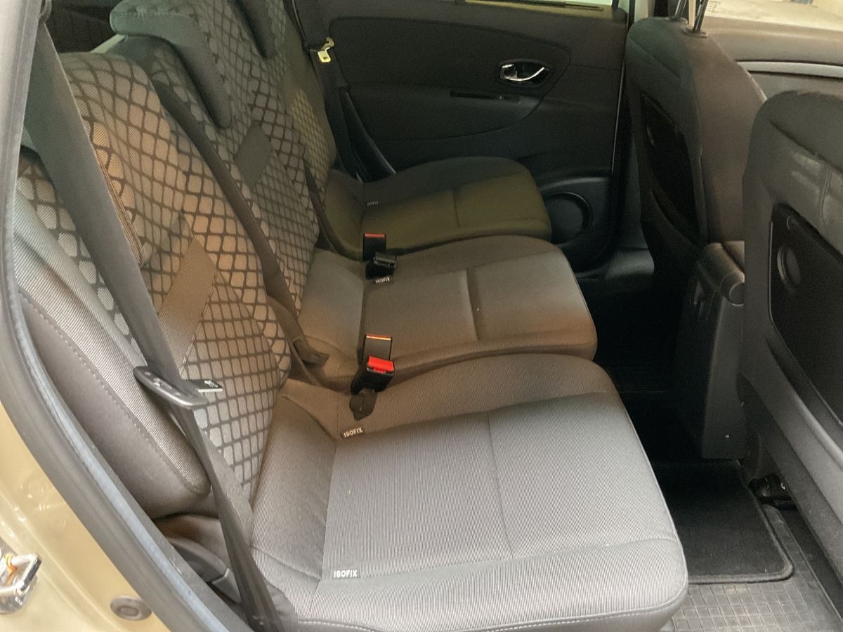 RENAULT Grand Scenic 1.6 dCi 130