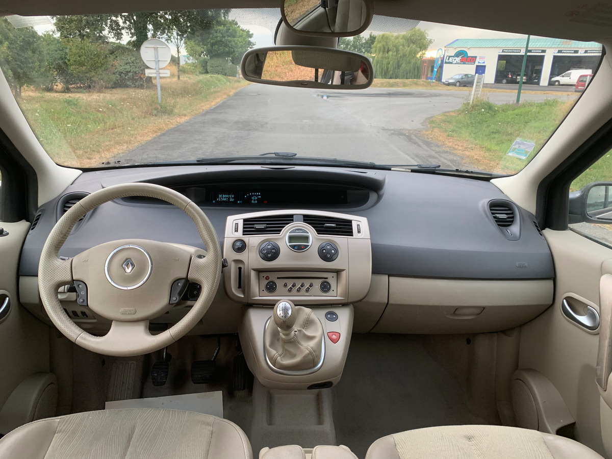 RENAULT Megane scenic 1.9dci 130 cv 130130 kms