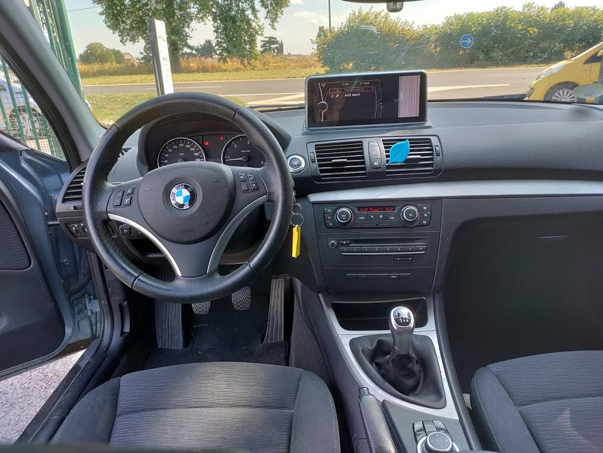 Bmw Série 1 116D 2.0 115 EDITION EXECUTIVE 5P CLIM
