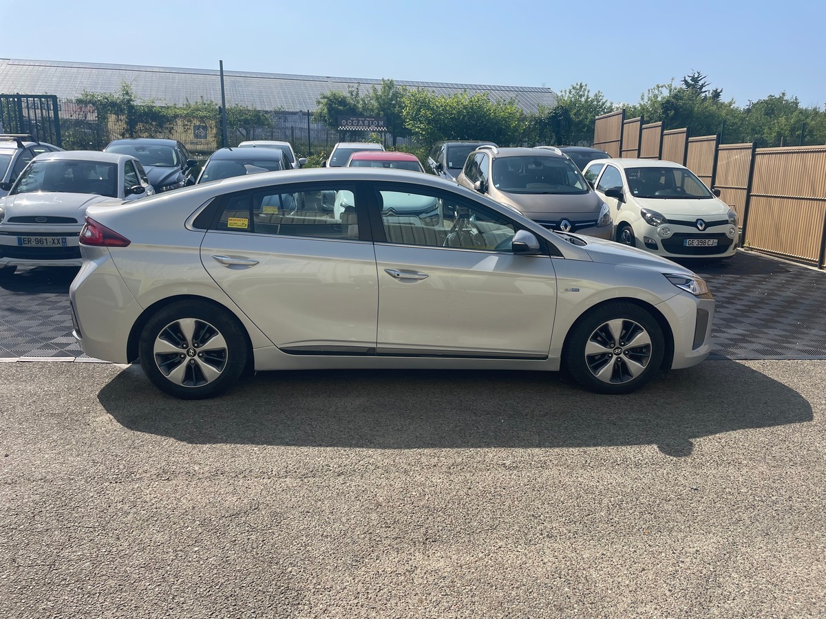 Hyundai Ioniq hyb 141cv CARPLAY - SIEGE CHAUFFANT/REFROIDISANT - CLIMATISATION AUTO -CAMERA DE RECUL