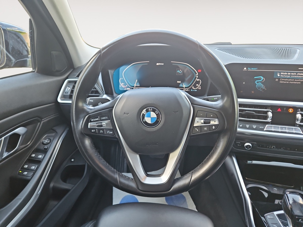 Bmw Série 3 330E SPORTLINE - GARANTIE 12 MOIS