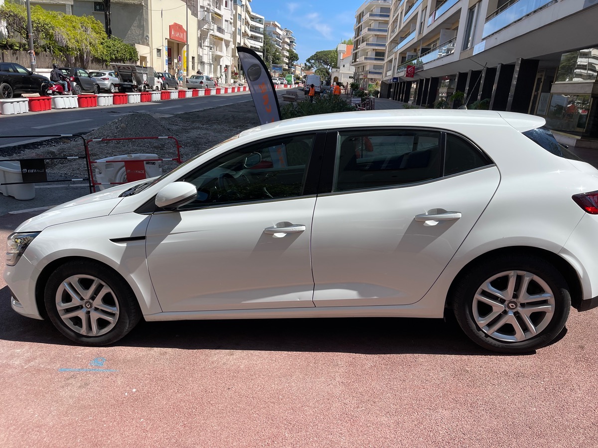 RENAULT Megane bdci 115 CV BUSINESS GPS / CARPLAY