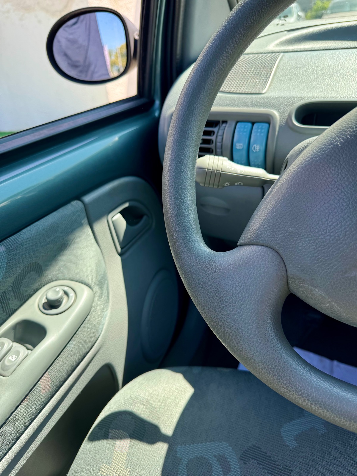 RENAULT Twingo 1.2 EMOTION 60 CV FAIBLE KILOMÉTRAGE SUIVI CONCESSION