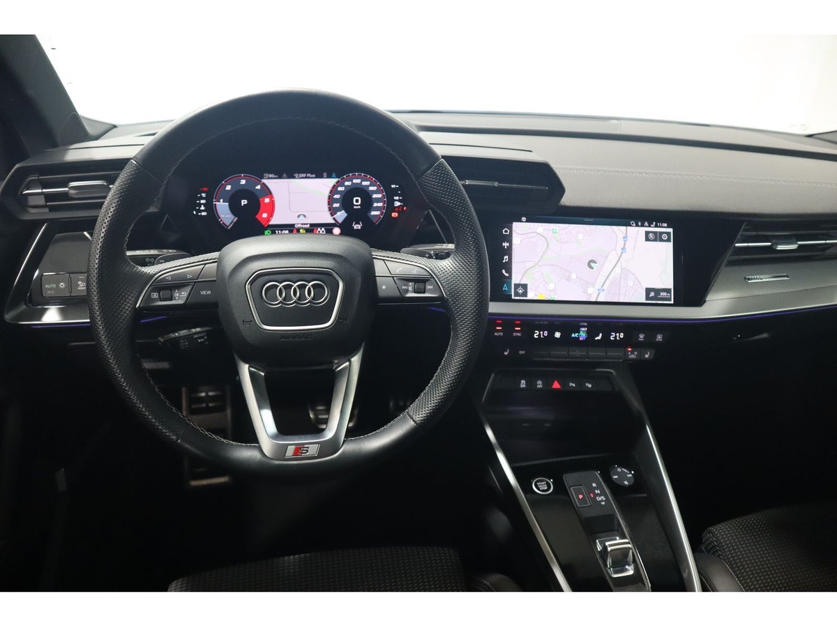 Audi A3 Sportback IV 30 TDI 116ch S line S tronic 7/Toit ouvrant/Bang&Olufsen/Attelage