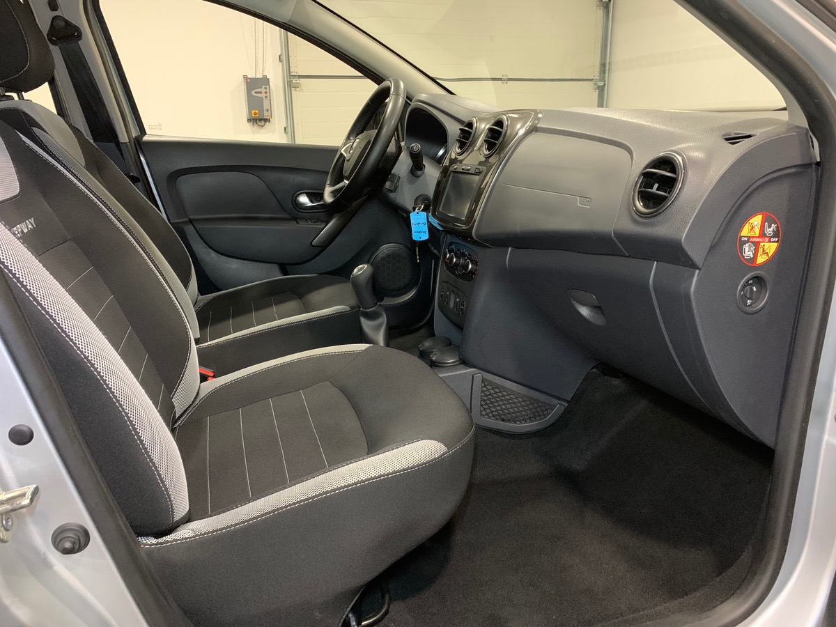 Dacia Sandero II (2) STEPWAY 1.5 DCI 90