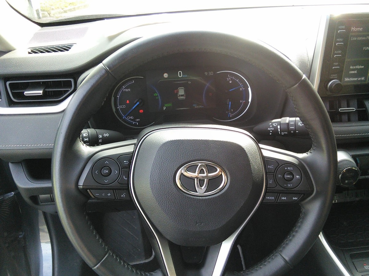 Toyota RAV4 V 2.5 VVT-iE 16V 218 Hybrid 2WD E-CVT 177 cv Boîte auto