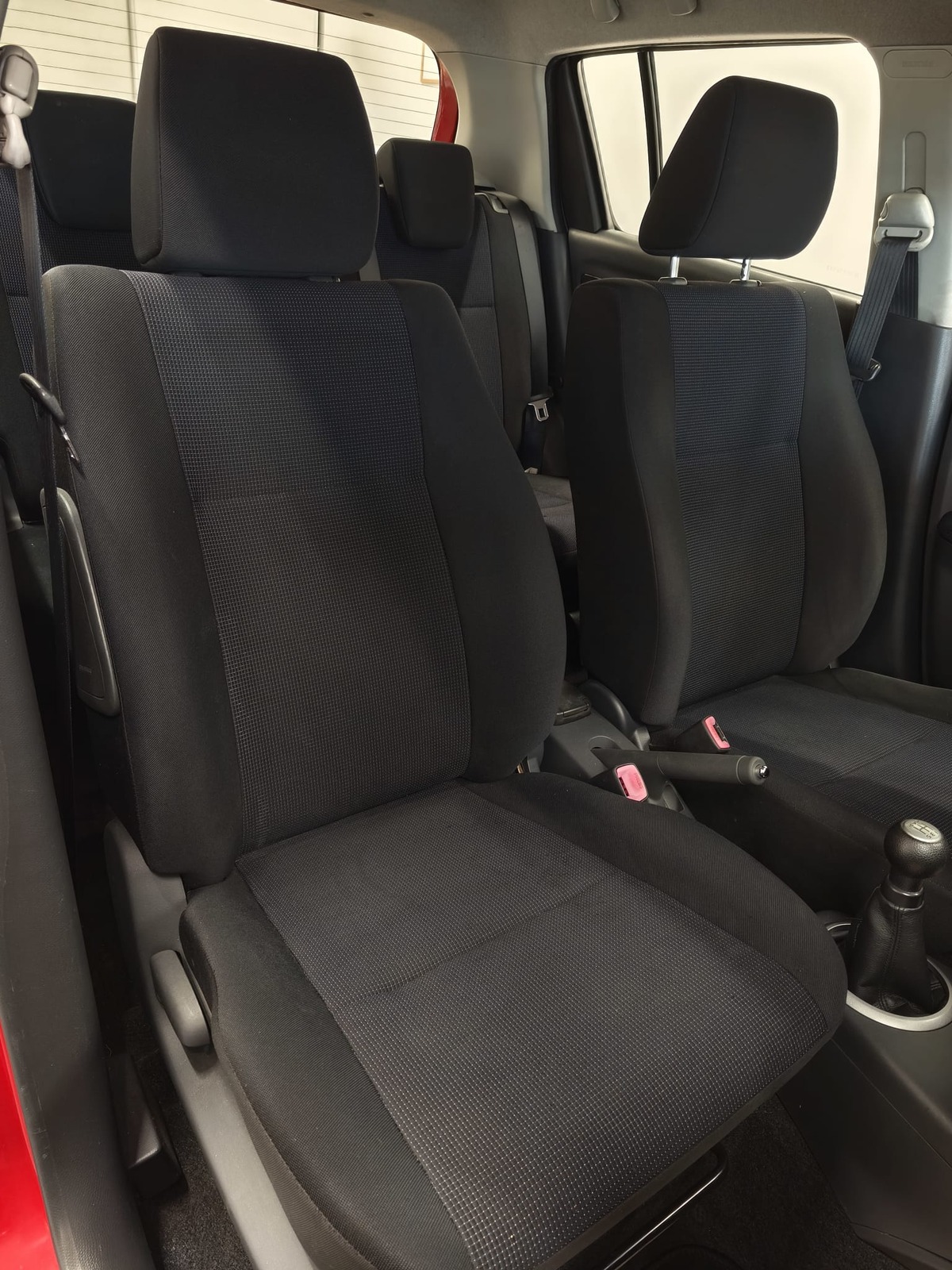 Suzuki Swift III 1.3 16V 93Ch