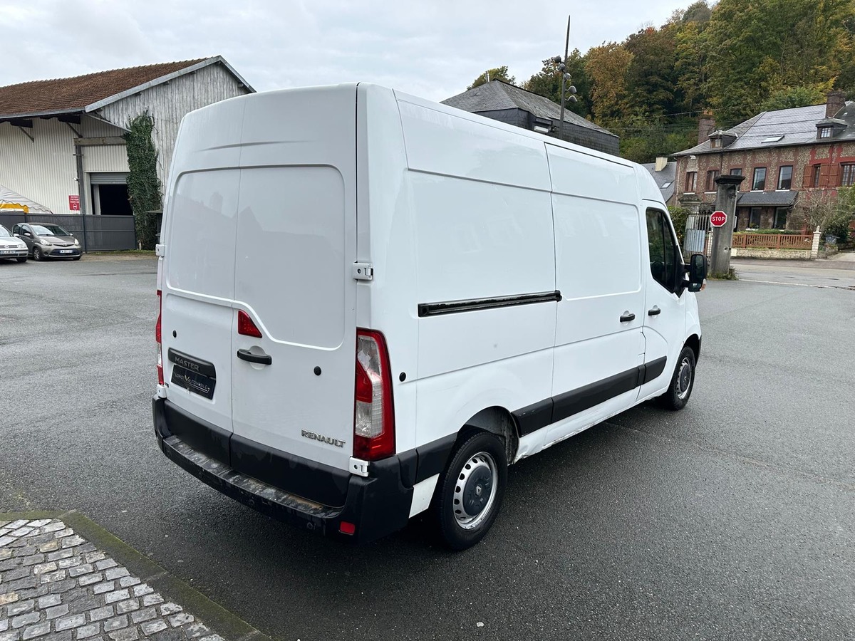 RENAULT Master Phase 2 Traction Fourgon L2H2 F3300 2.3 dCi 16V Energy 145 cv