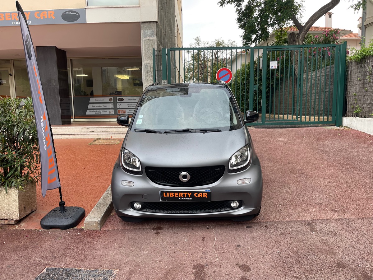 Smart FORTWO Cabriolet 90 CV / Prime/Caméra / Gps / Jantes Noires