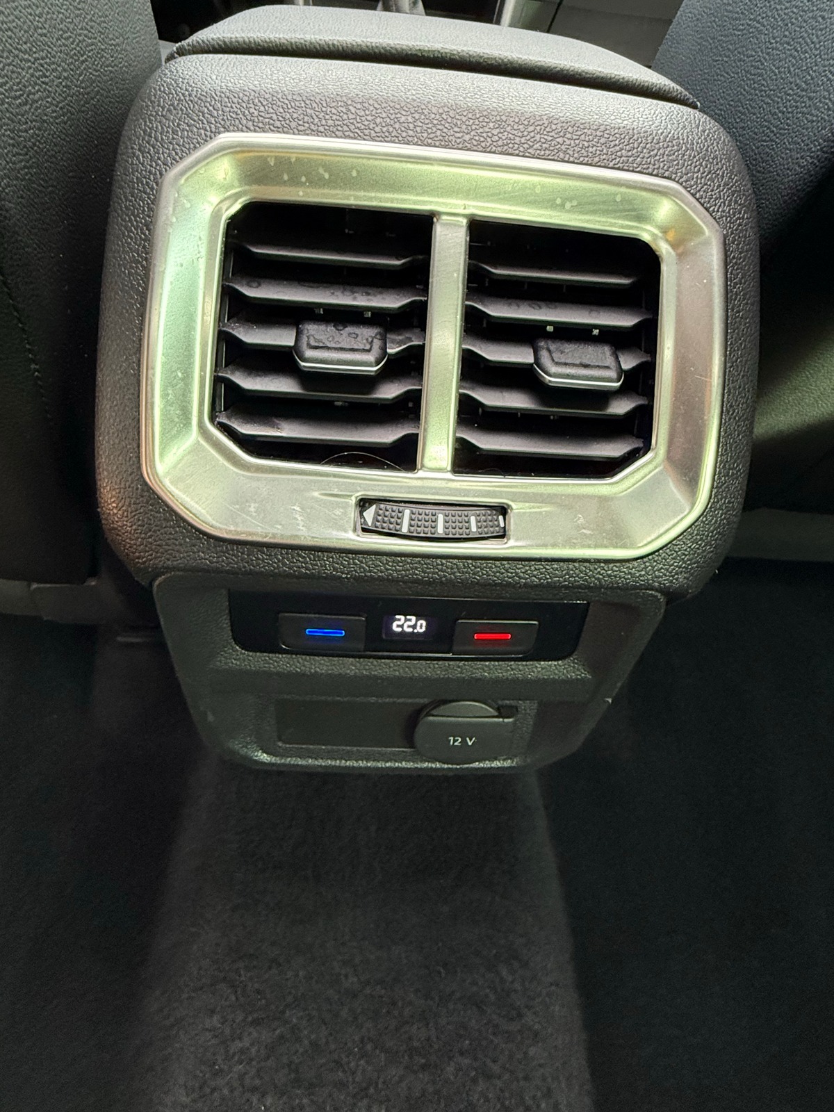 Volkswagen Tiguan 2.0 TDI 150 DSG7 CARAT EXCLUSIF