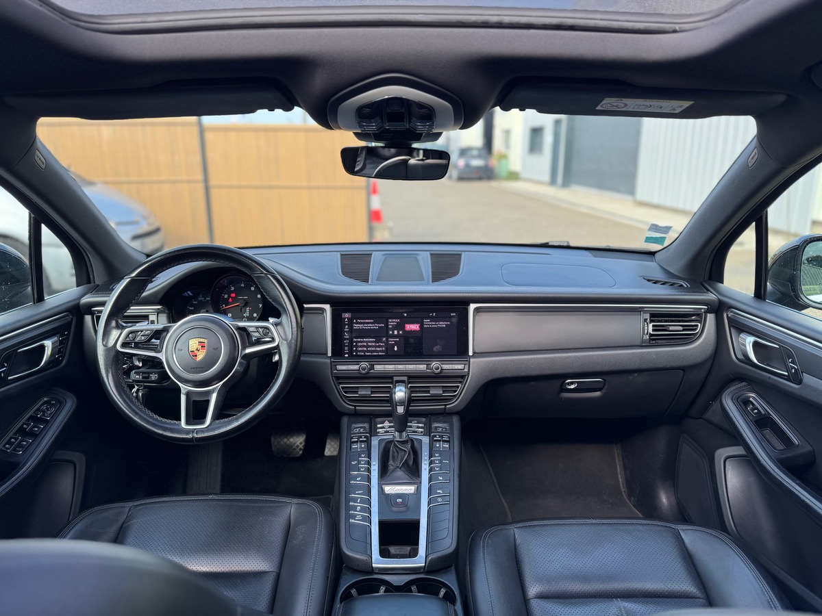 Porsche Macan Phase 2 2.0 PDK 245 cv TOIT OUVRANT - APPLE CARPLAY - CAMERA DE RECUL