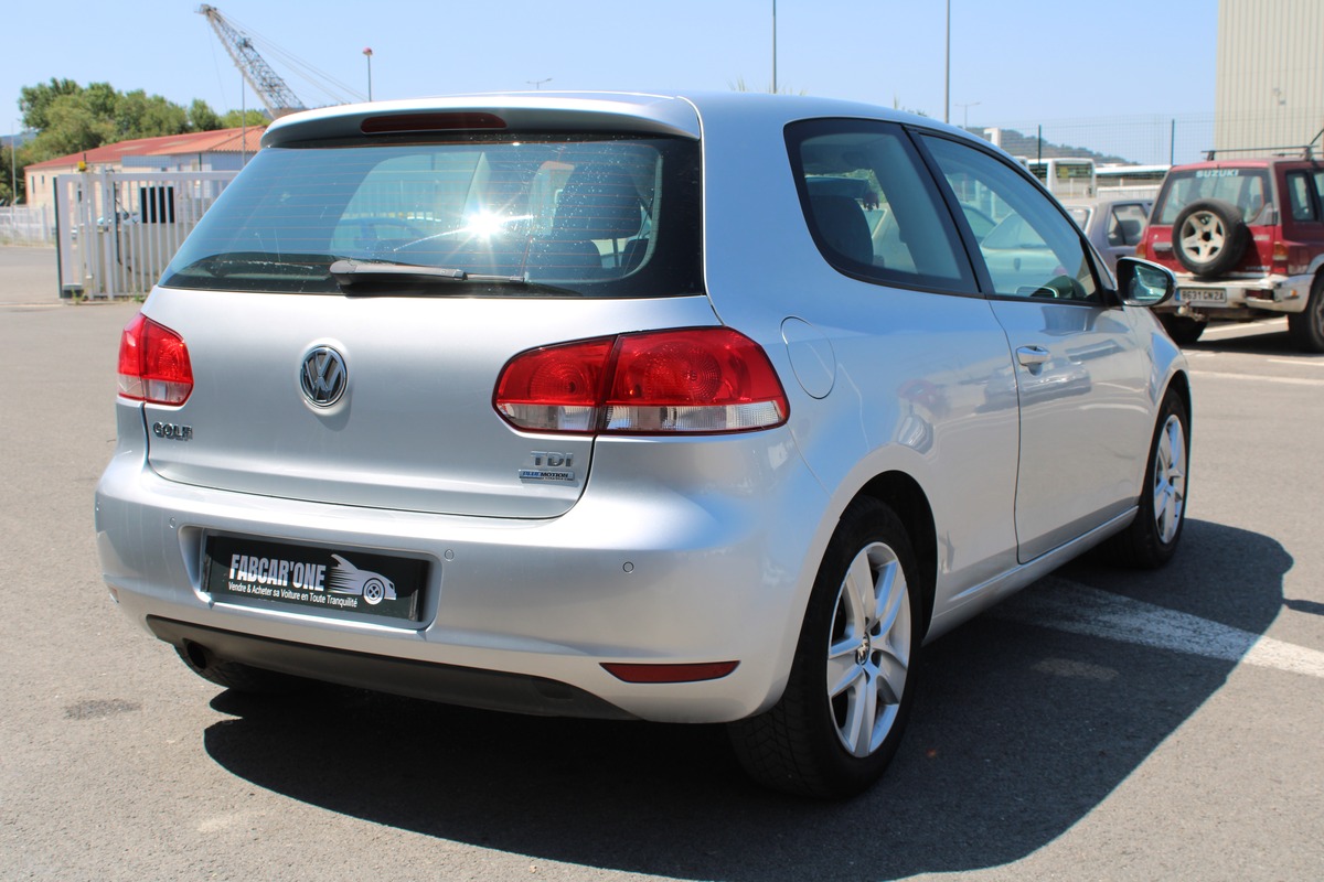 Volkswagen Golf VI 1.6 TDI 105ch BlueMotion FAP Confortline 5p - Garantie 12 mois