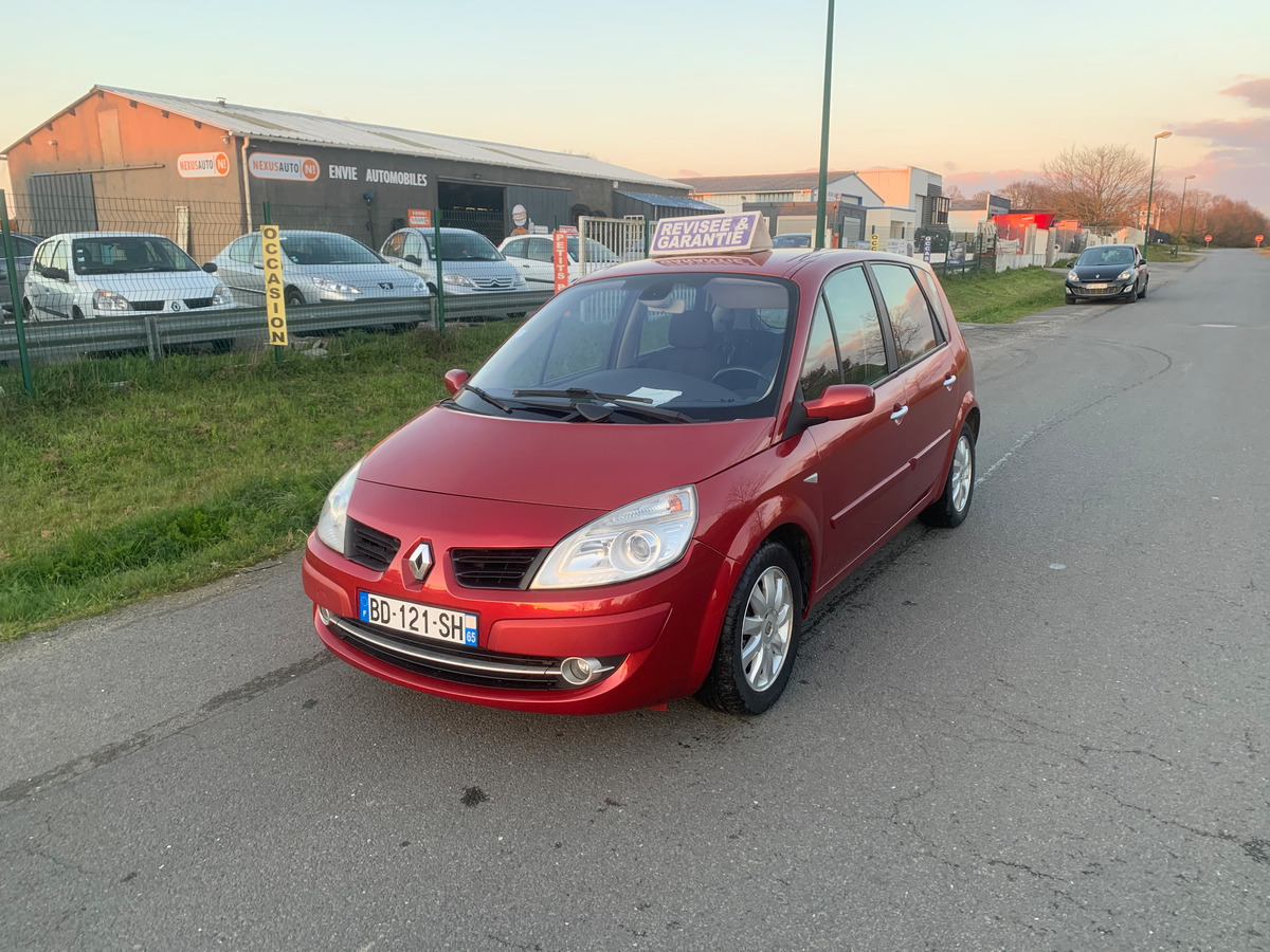 RENAULT Megane scenic II 1.9 dci 130ch 158675km