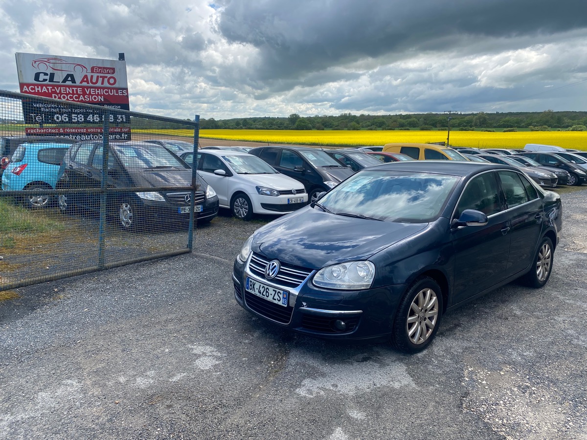Volkswagen Jetta 2.0 tdi 140cv dsg 209002kms