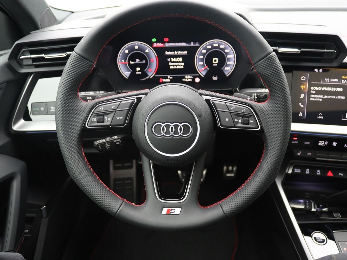 Audi A3 Sportback IV 40 TDI 200ch S line quattro S tronic 7/Bang&Olufsen/Toit ouvrant/Attelage