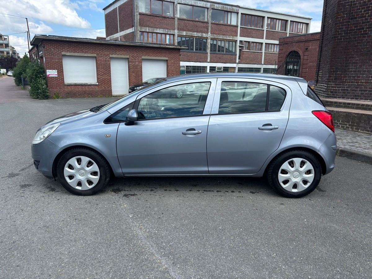 Opel Corsa 1.2 80 TWINPORT - 5 PORTES - Révisée - Garantie