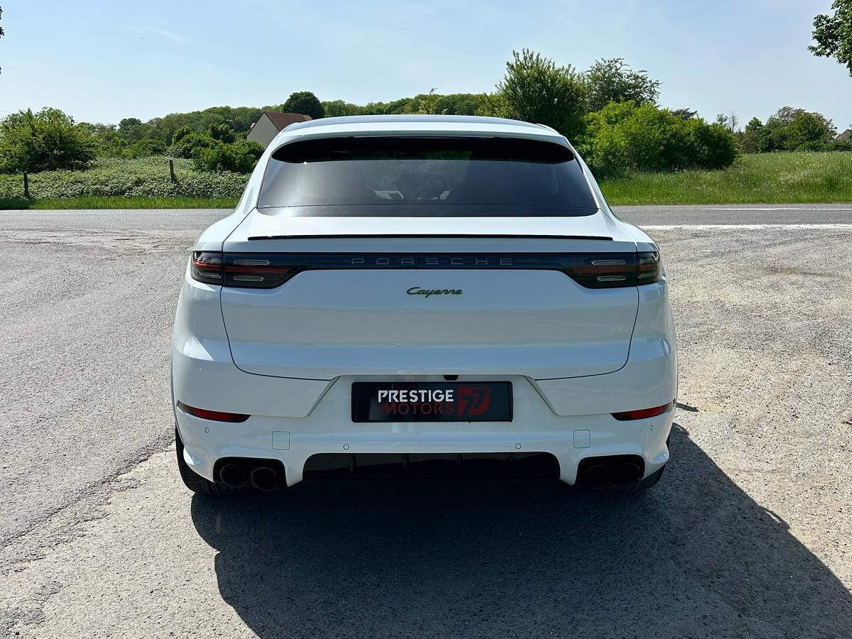 Porsche Cayenne E-Hybrid Coupé Platinum Edition 462 Chevaux