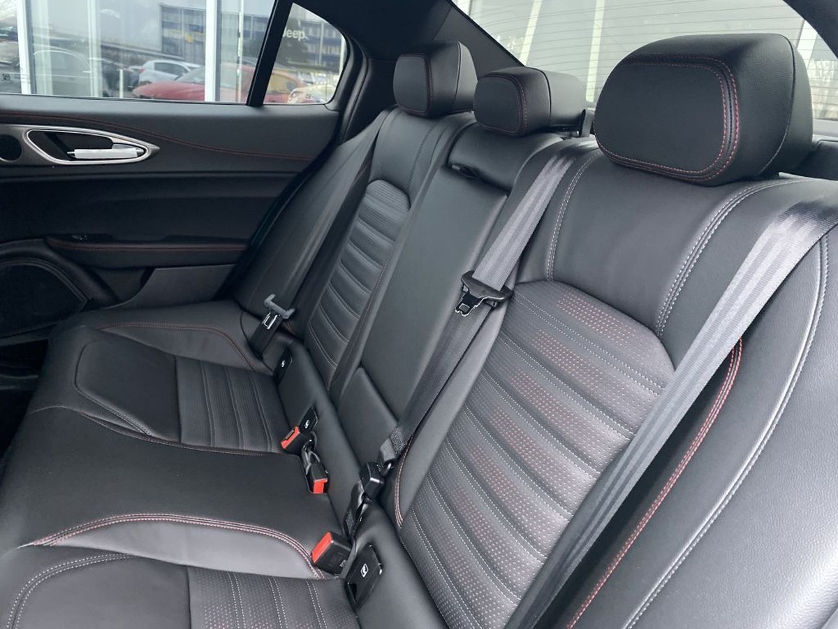 Alfa Romeo Giulia 2.0T 280ch Tributo Italiano Q4 AT8