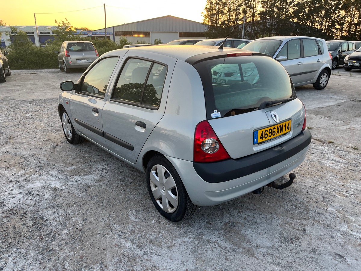 RENAULT Clio privileg