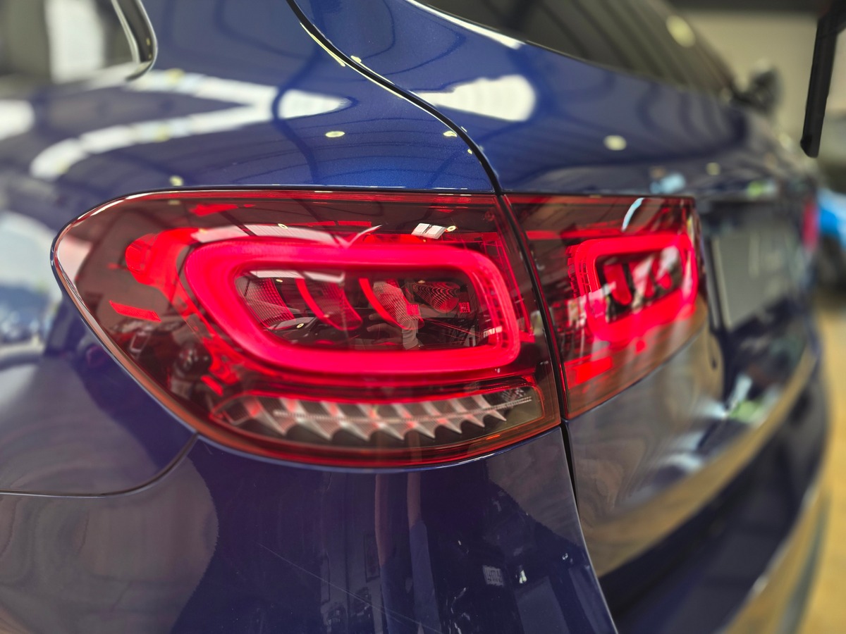 Mercedes-Benz Class GLC 3.0 43 AMG 390 PHASE 2 // SIEGES CHAUFFANTS / VENTILES // CAM / 21