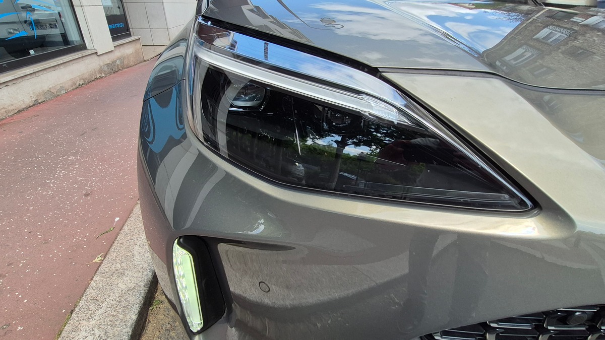 Toyota Yaris Cross 1.5 HYBRIDE 116H 2WD TRAIL (MARCHEPIEDS STANDARDISES)