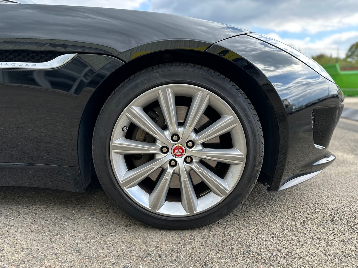 Jaguar F-Type Cabriolet V6 340 CH BVA8 - SIEGES A MEMOIR - SONS MERIDIAN - CAMERA DE RECUL