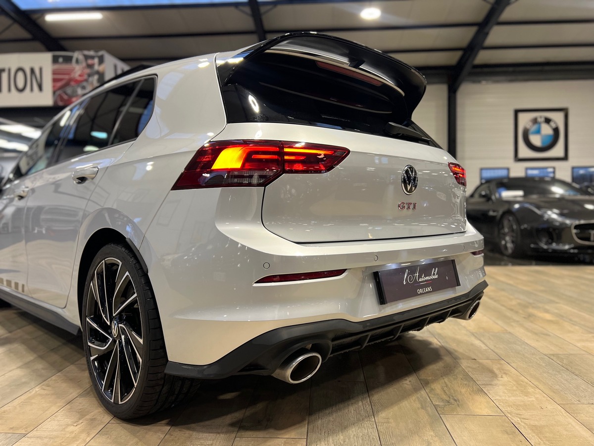 Volkswagen Golf 8 VIII 2.0 TSI 300 GTI CLUBSPORT DSG7 /TOIT PANO/JA19/CARPLAY/