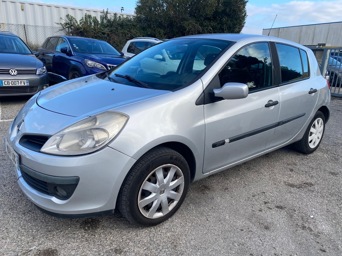 RENAULT Clio 3 1.5 dci GARANTIE 1 AN