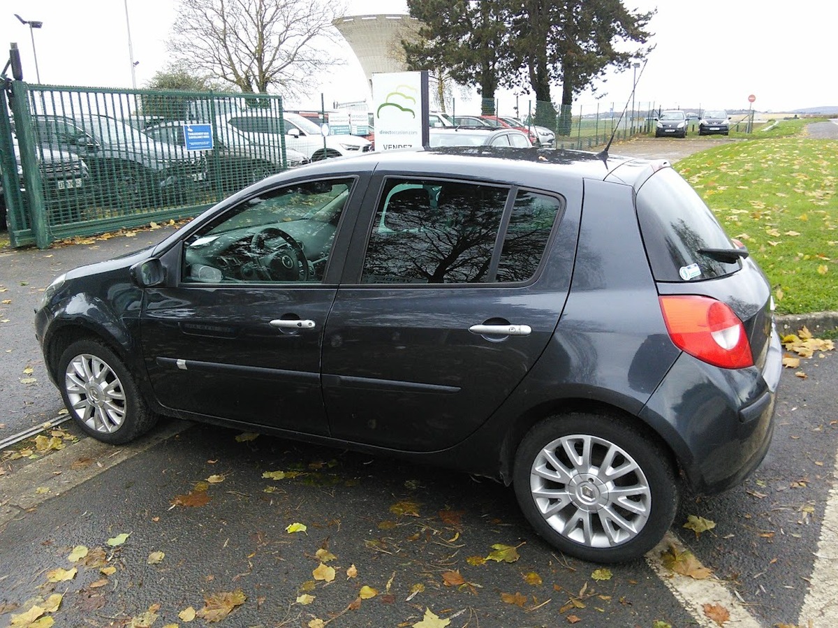 RENAULT Clio 1.5 dCi 86 CV  CLIM - MOTEUR REMPLACE