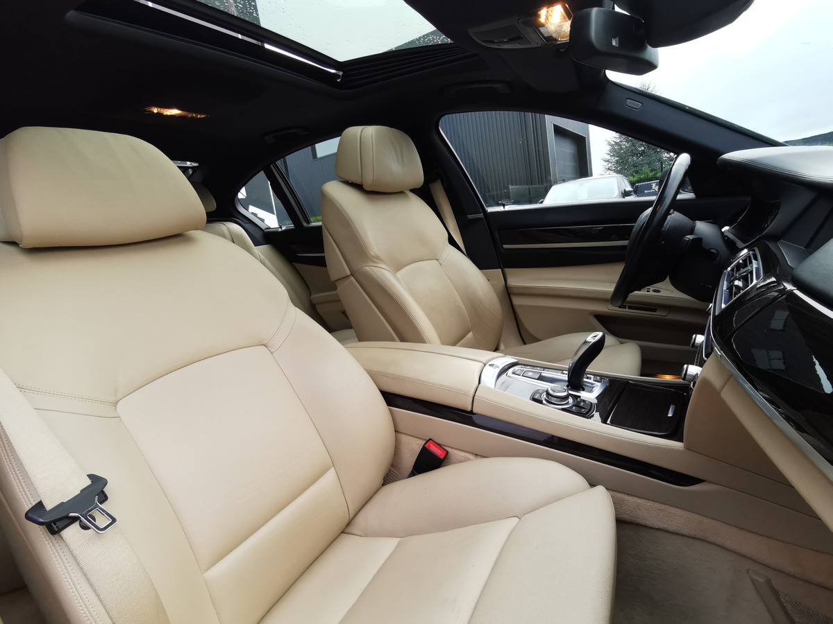 Bmw Série 7 730d 3.0 245 EXCLUSIVE FULL OPTIONS